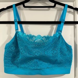 4 x Coobie bralettes - full size. NWOT